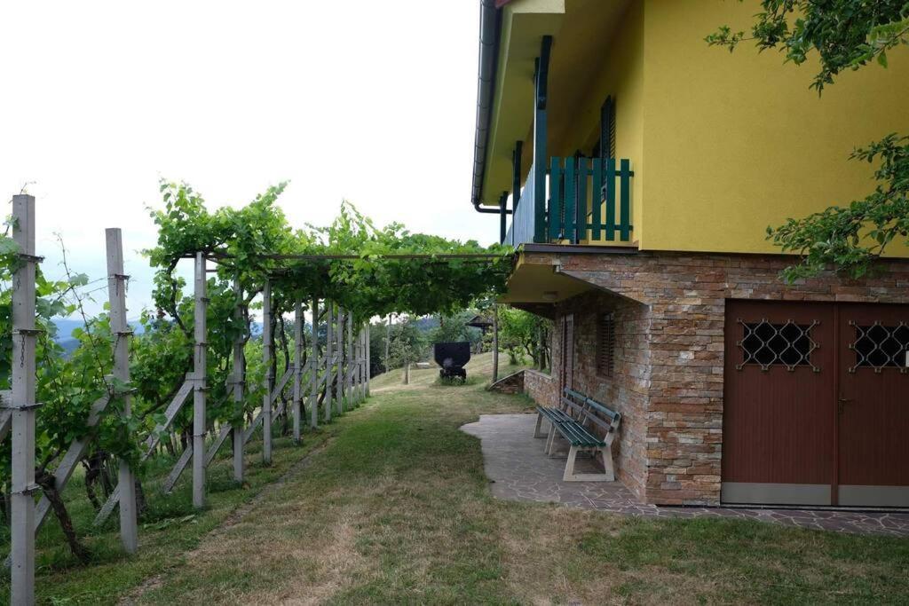 Villa Vikend Hisa Vrhe Senovo Exterior foto